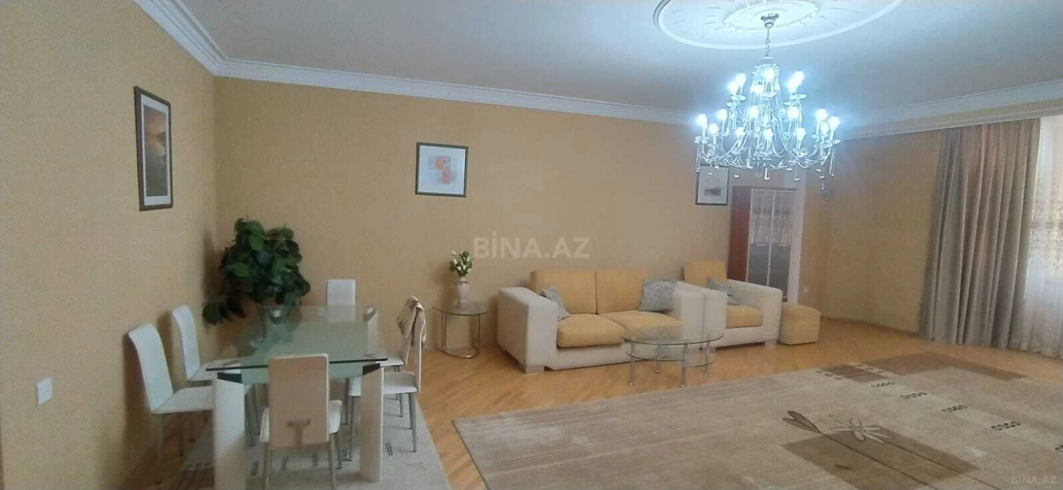 Kirayə verilir 3 otaqlı mənzil 150 m²