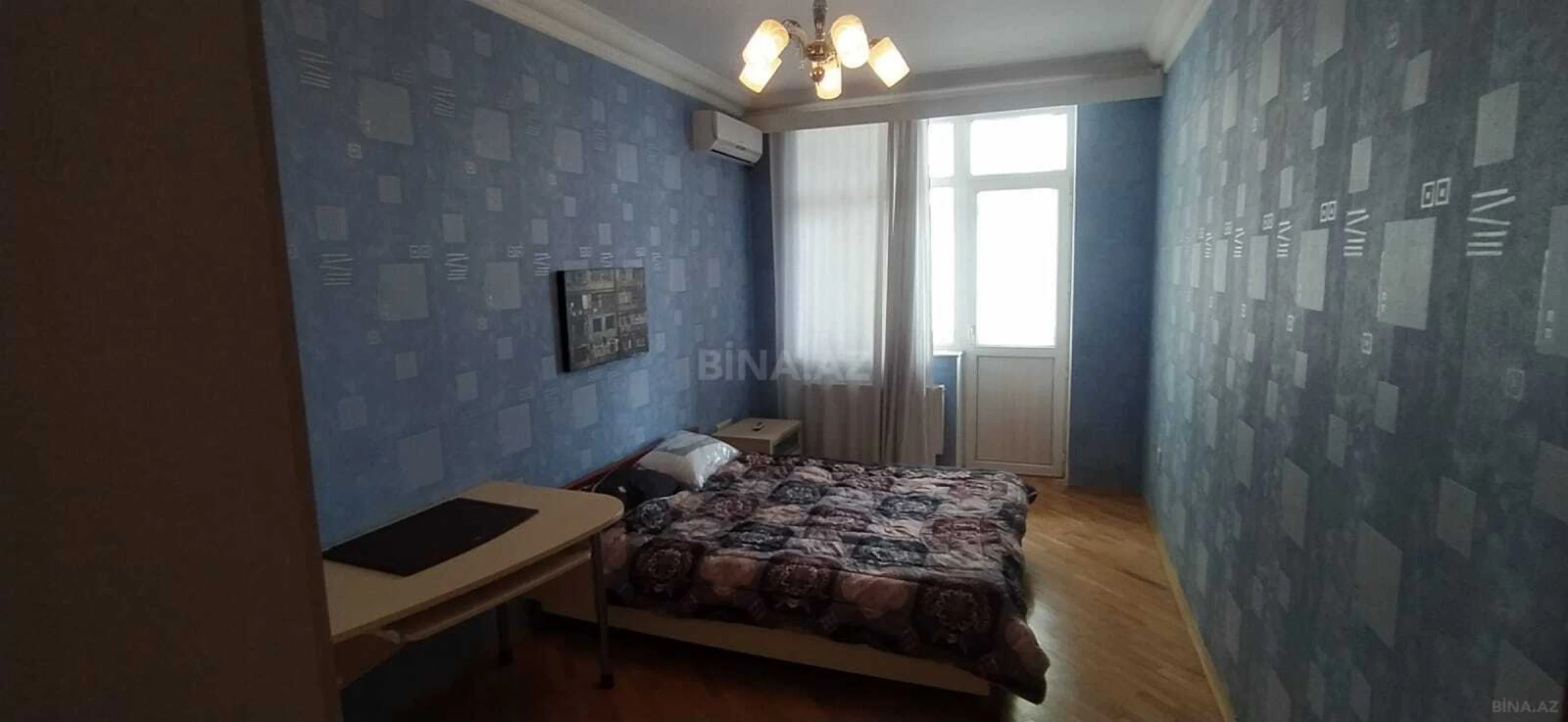 Kirayə verilir 3 otaqlı mənzil 150 m²