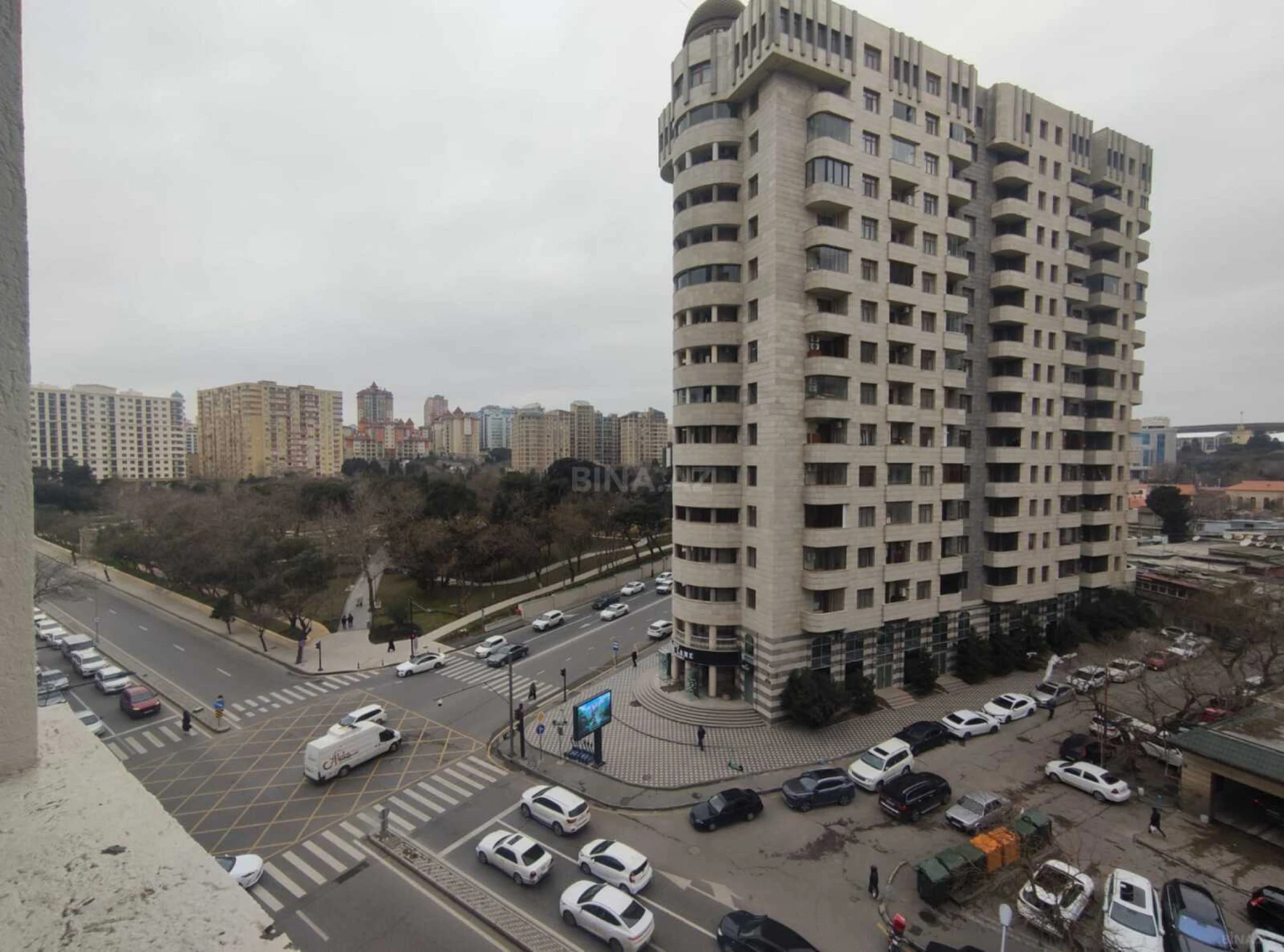 Satılır 3 otaqlı mənzil 90 m²