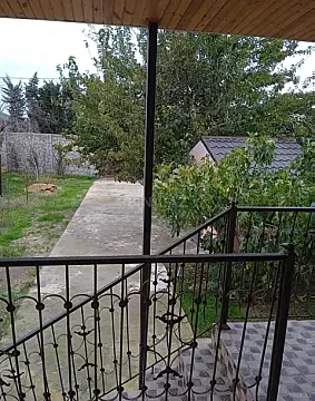 Satılır 6 otaqlı həyət evi 200 m²