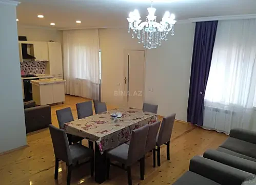 Satılır 6 otaqlı həyət evi 200 m²
