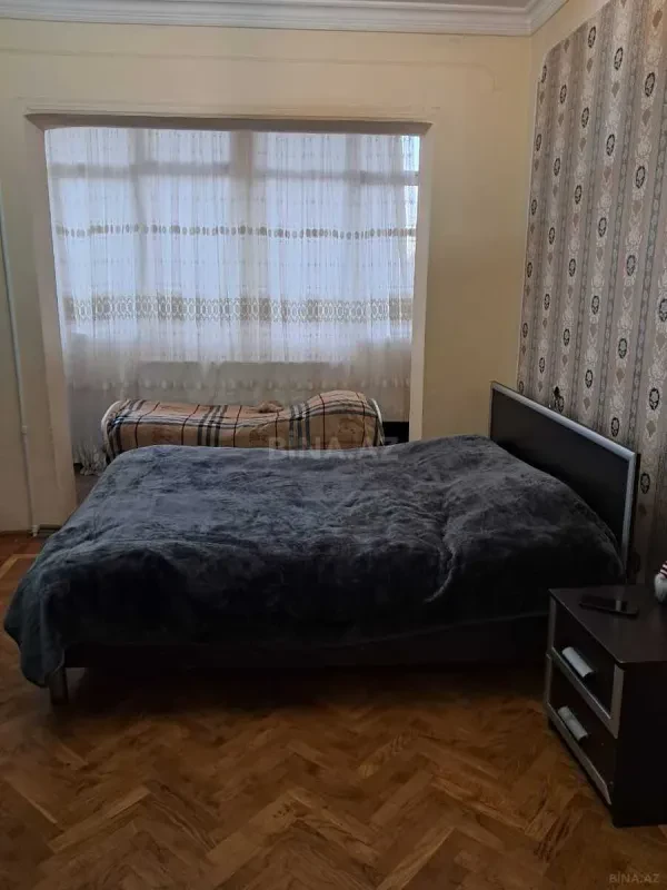 Satılır 2 otaqlı mənzil 70 m²