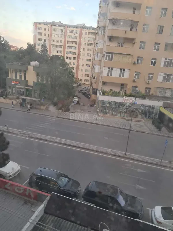 Satılır 2 otaqlı mənzil 70 m²
