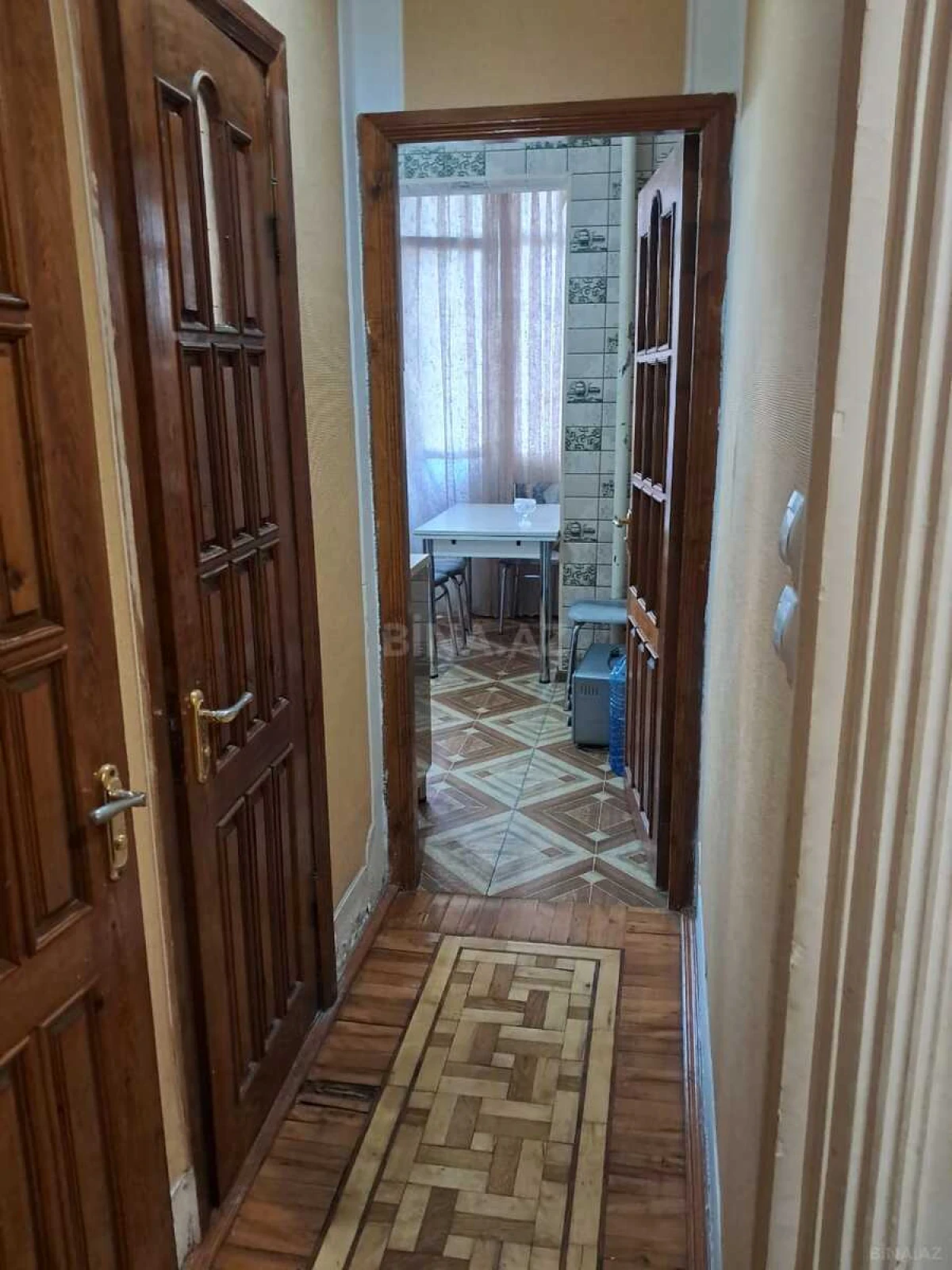 Satılır 2 otaqlı mənzil 70 m²