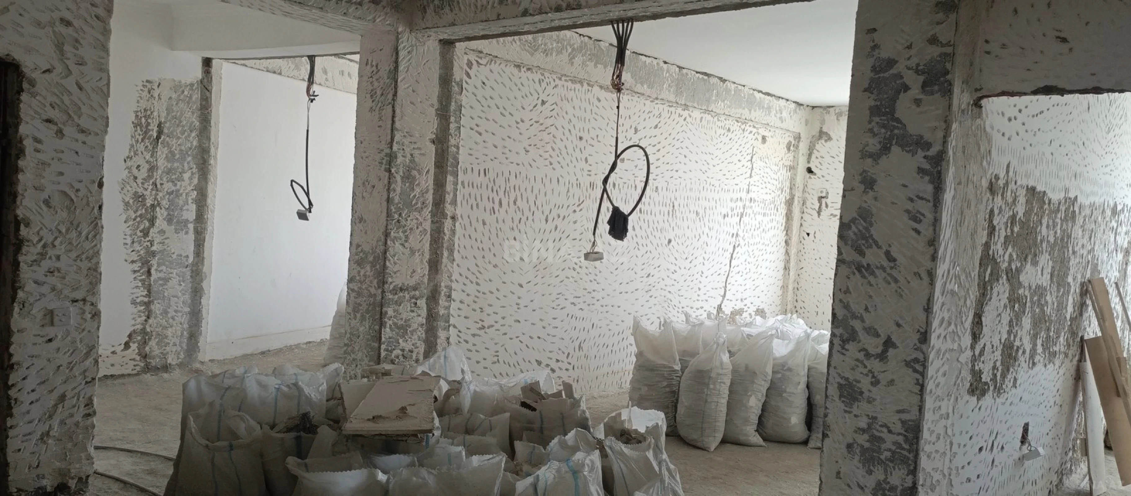 Satılır 3 otaqlı mənzil 130 m²