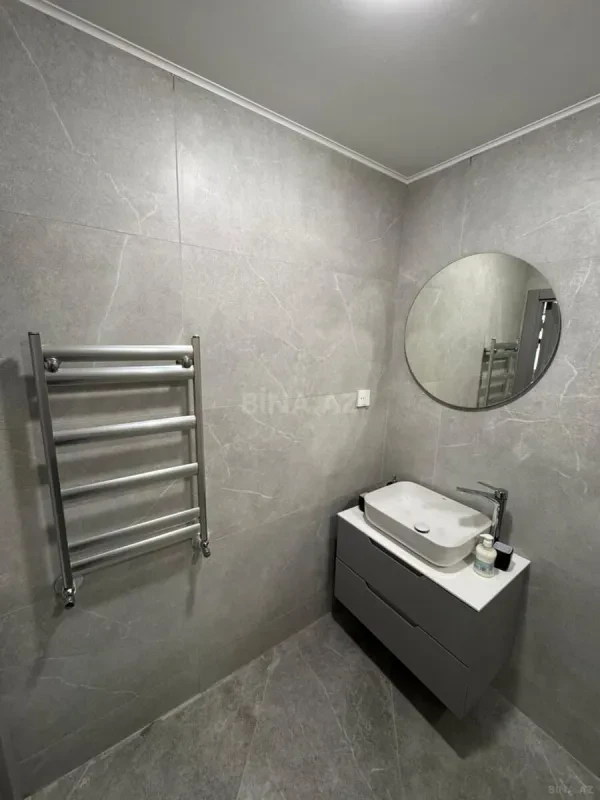 Kirayə verilir 2 otaqlı mənzil 85 m²