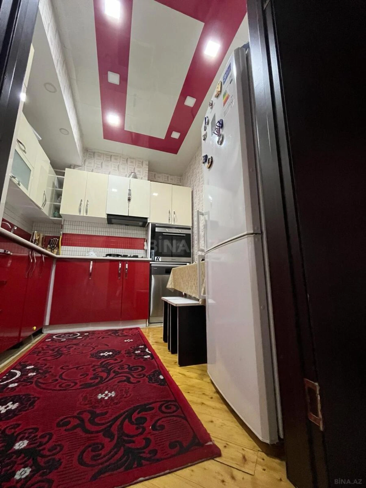 Satılır 3 otaqlı mənzil 96 m²