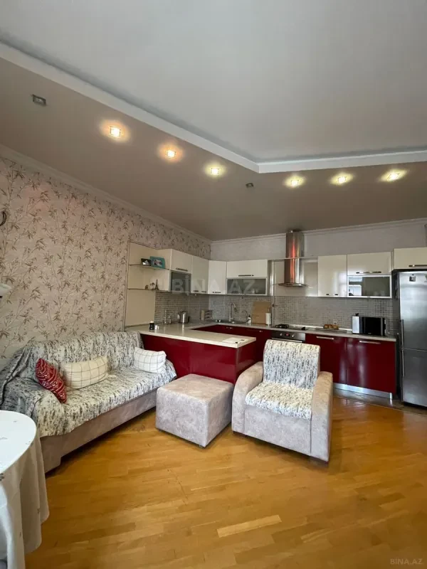 Satılır 2 otaqlı mənzil 62 m²