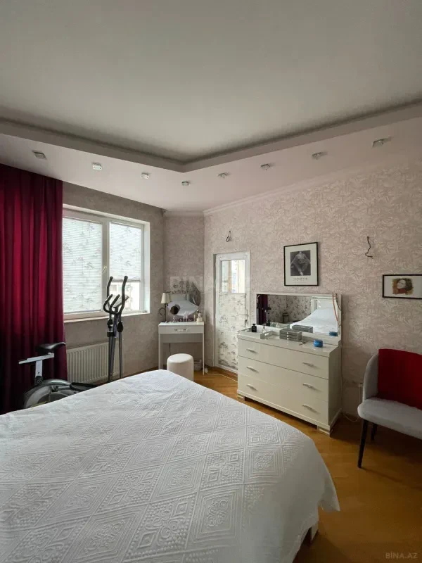 Satılır 2 otaqlı mənzil 62 m²