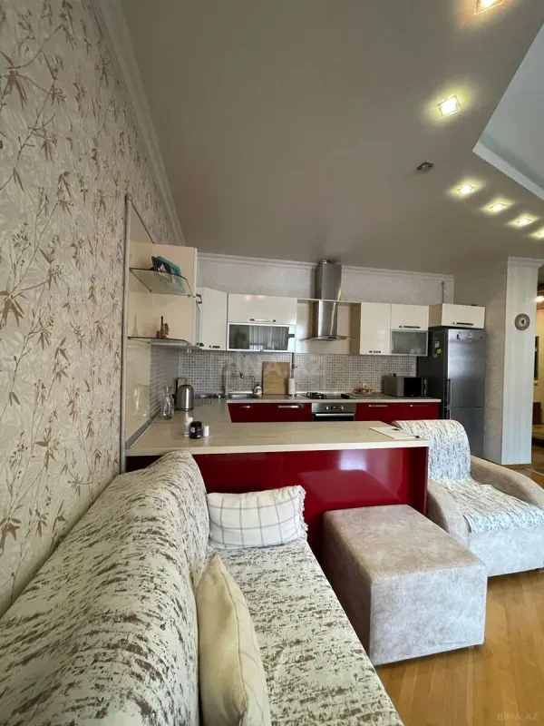 Satılır 2 otaqlı mənzil 62 m²