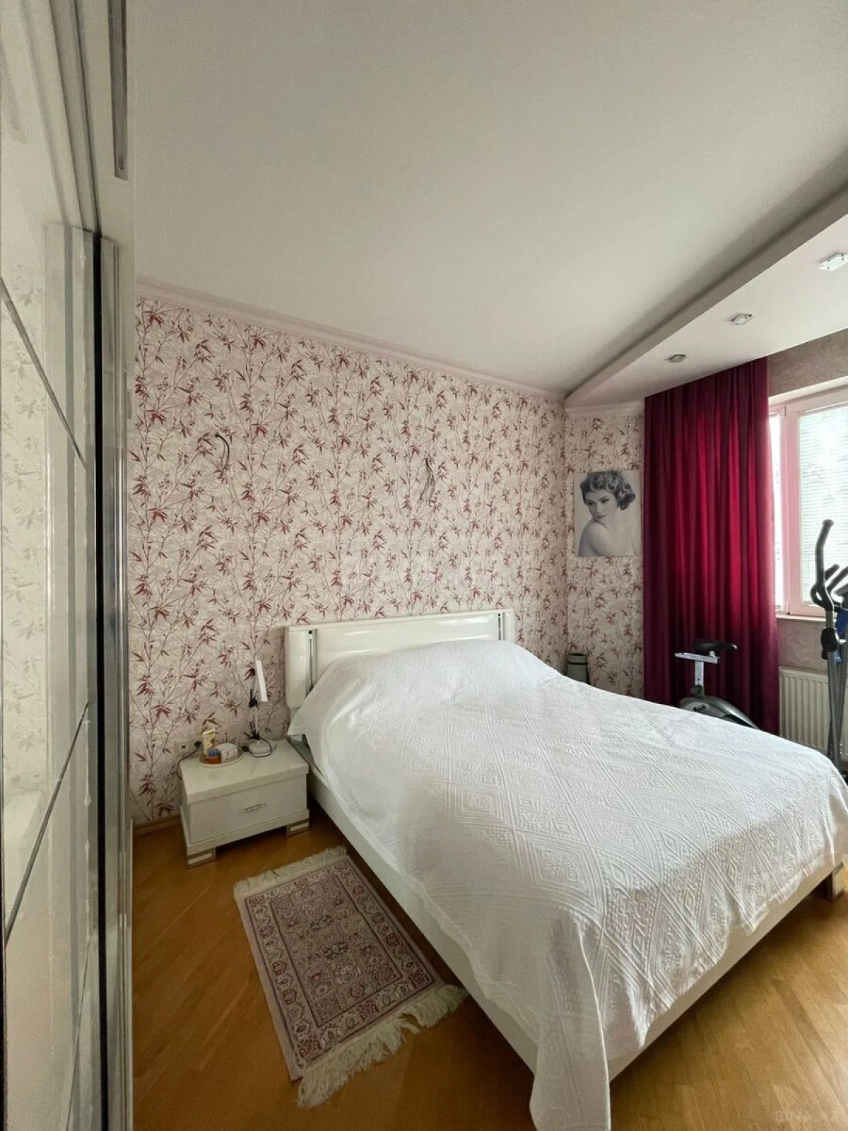 Satılır 2 otaqlı mənzil 62 m²