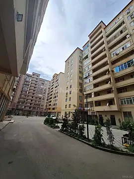 Kirayə verilir 2 otaqlı mənzil 60 m²