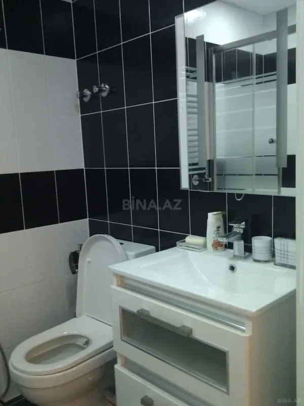 Kirayə verilir 2 otaqlı mənzil 70 m²