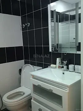 Kirayə verilir 2 otaqlı mənzil 70 m²