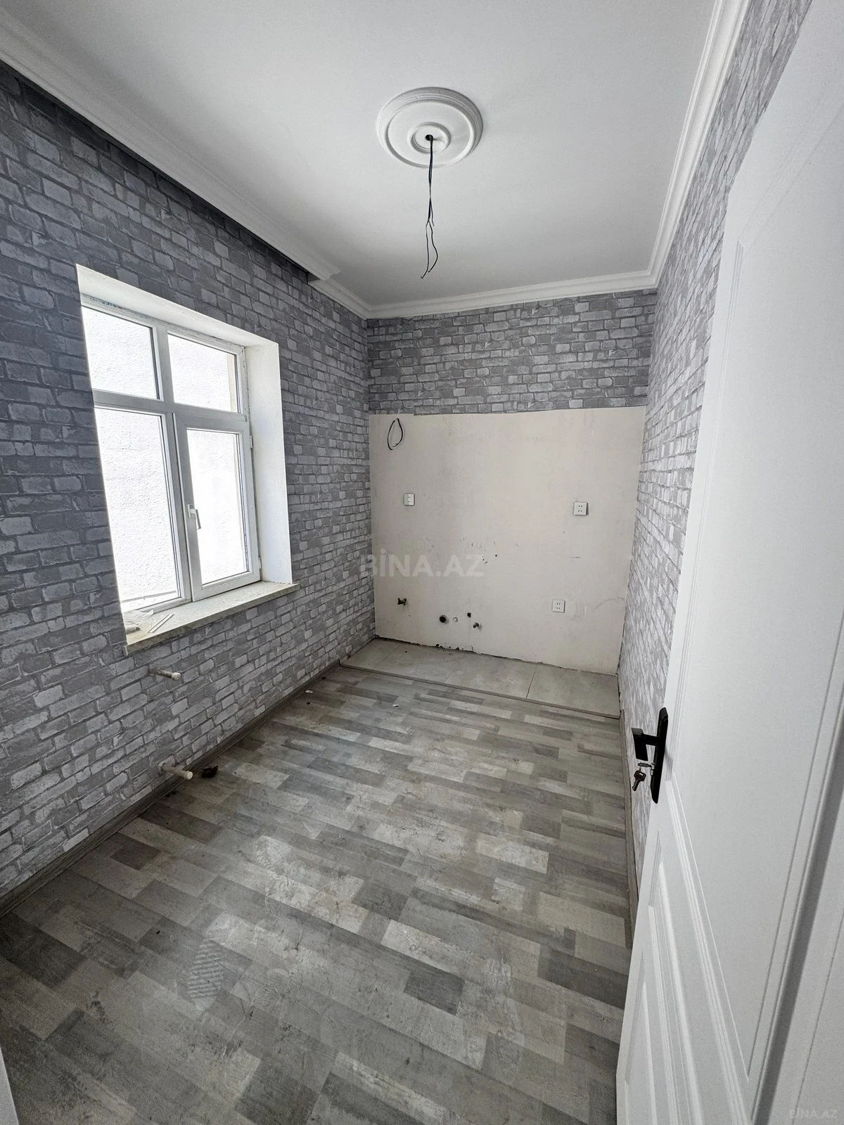 Satılır 3 otaqlı həyət evi 140 m²