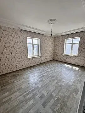 Satılır 3 otaqlı həyət evi 140 m²