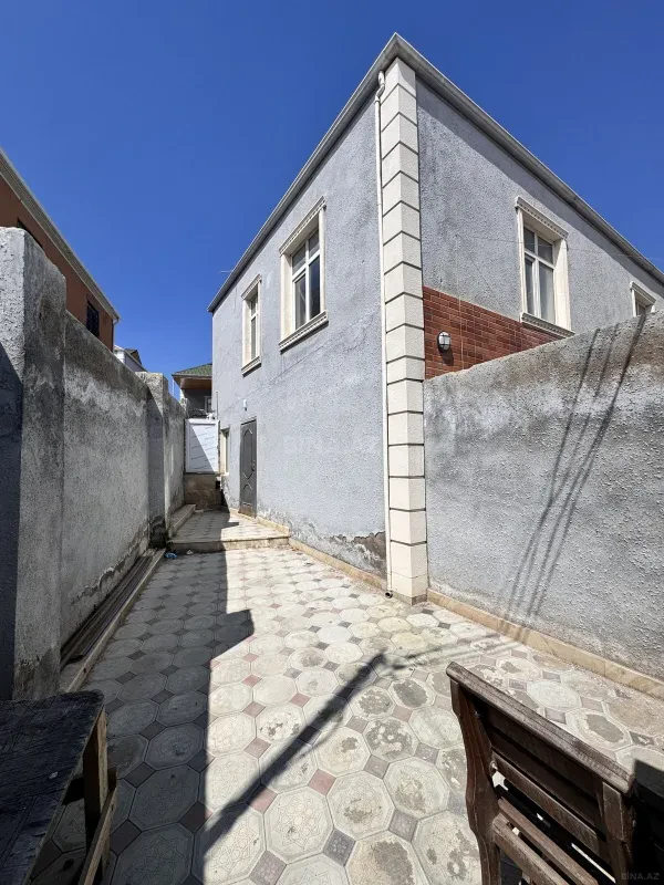 Satılır 3 otaqlı həyət evi 140 m²