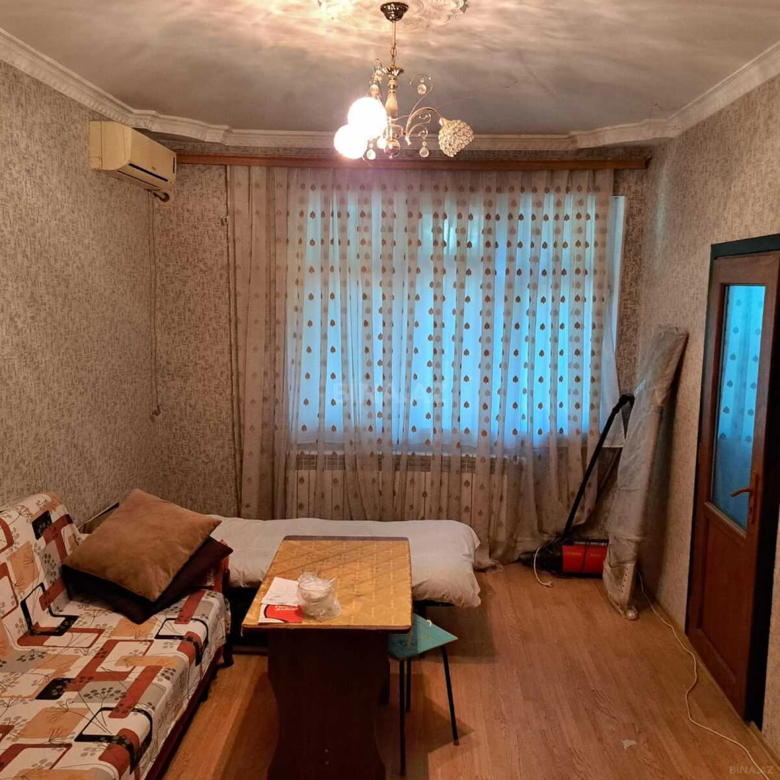 Satılır 1 otaqlı mənzil 40 m²
