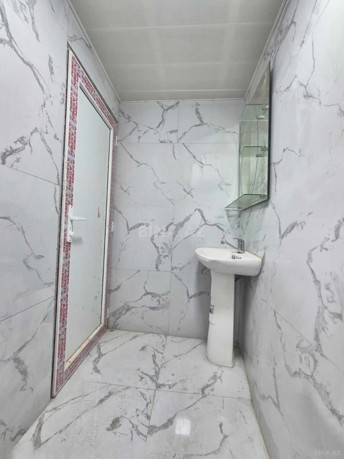 Satılır 2 otaqlı mənzil 40 m²