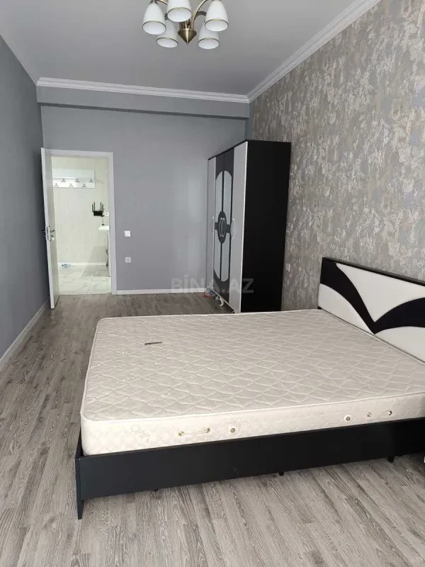 Kirayə verilir 2 otaqlı mənzil 86 m²
