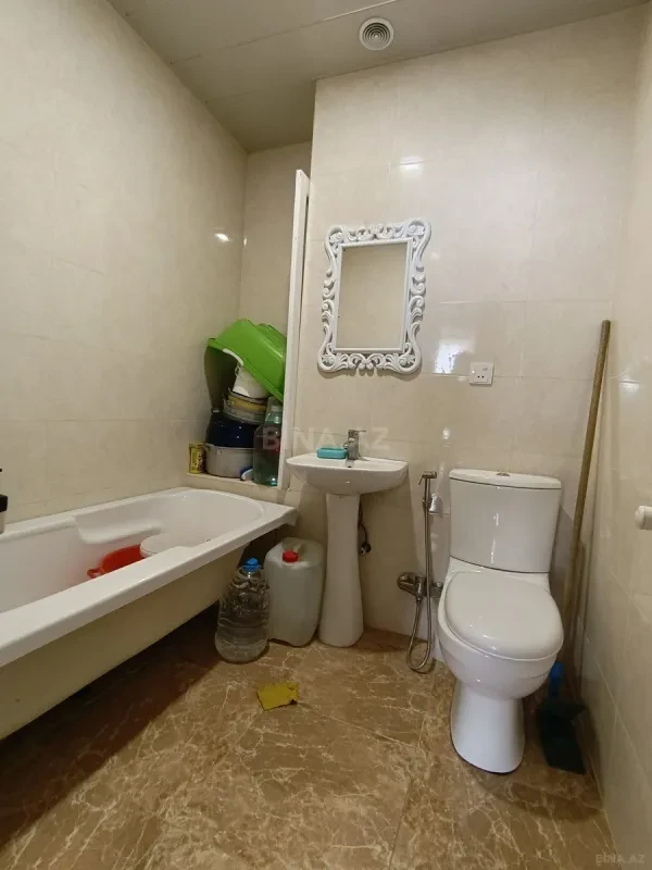 Satılır 4 otaqlı mənzil 100 m²