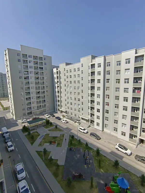 Satılır 4 otaqlı mənzil 100 m²