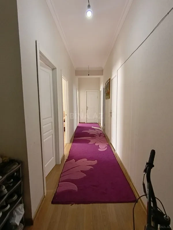 Satılır 4 otaqlı mənzil 100 m²