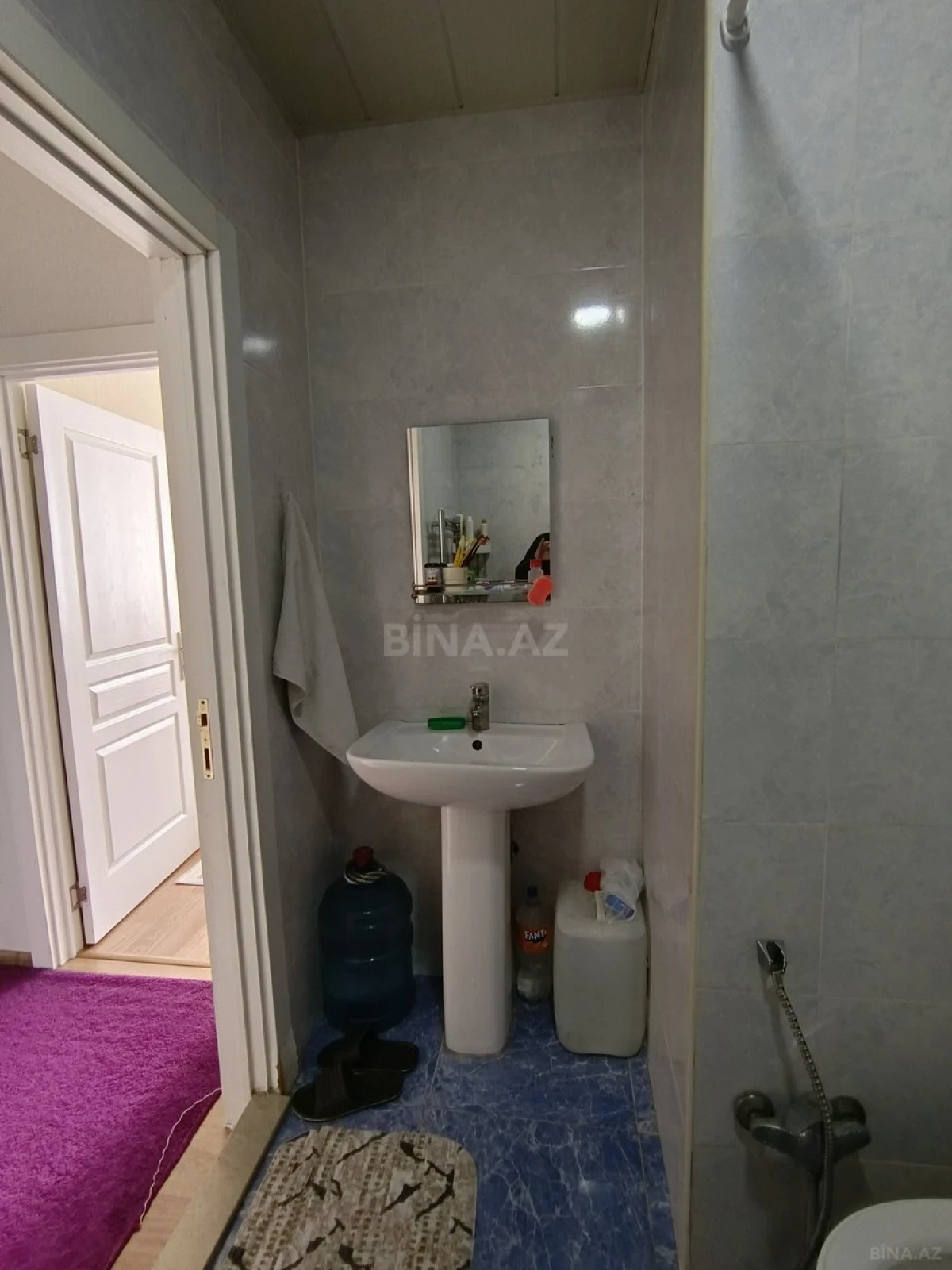 Satılır 4 otaqlı mənzil 100 m²