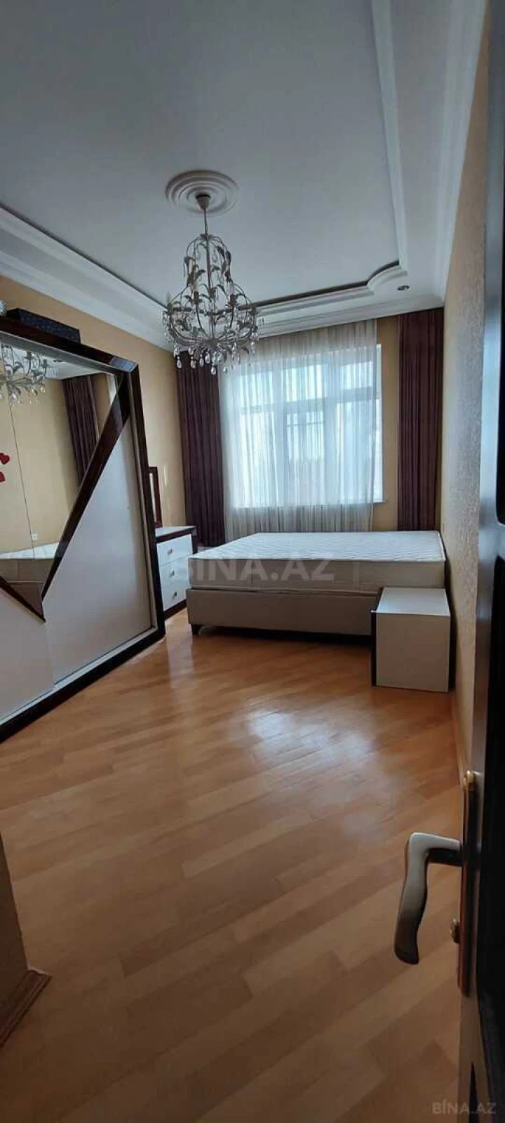 Kirayə verilir 2 otaqlı mənzil 65 m²