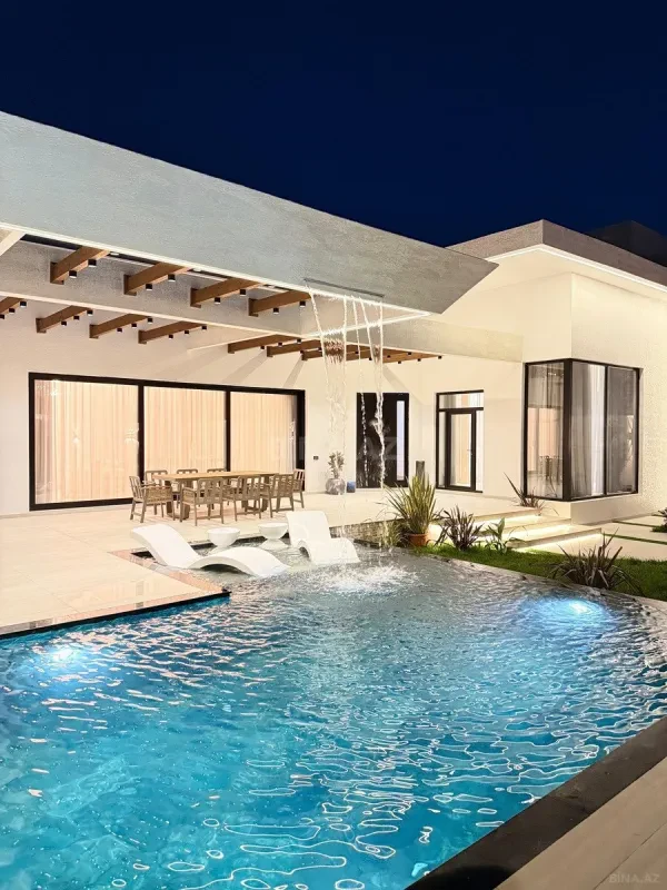 Satılır 5 otaqlı həyət evi 220 m²
