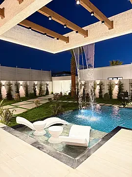 Satılır 5 otaqlı həyət evi 220 m²
