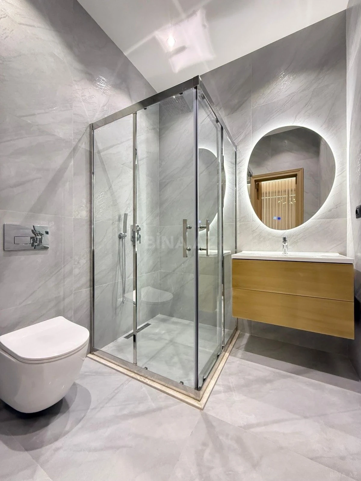 Satılır 5 otaqlı həyət evi 220 m²
