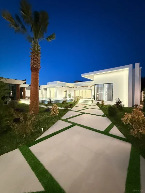Satılır 5 otaqlı həyət evi 220 m²