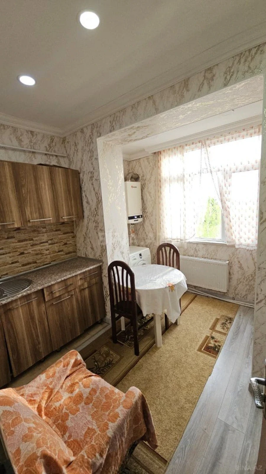 Kirayə verilir 2 otaqlı mənzil 60 m²