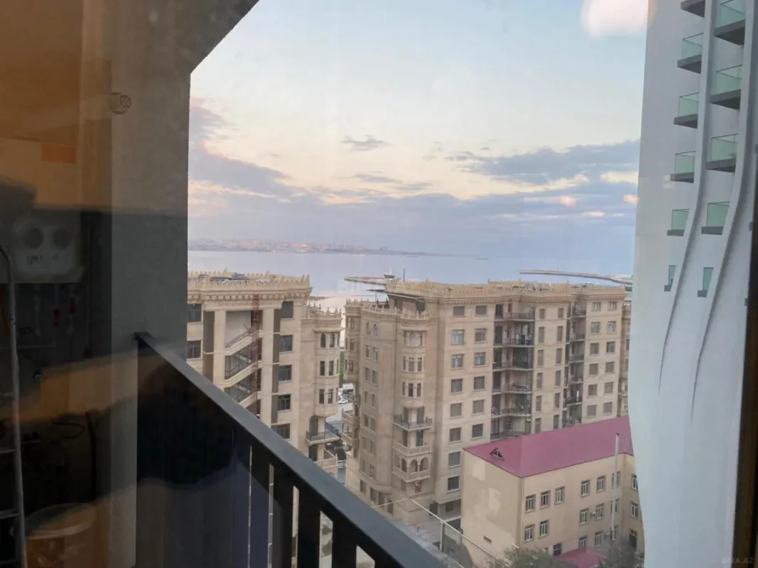 Kirayə verilir 2 otaqlı mənzil 85 m²