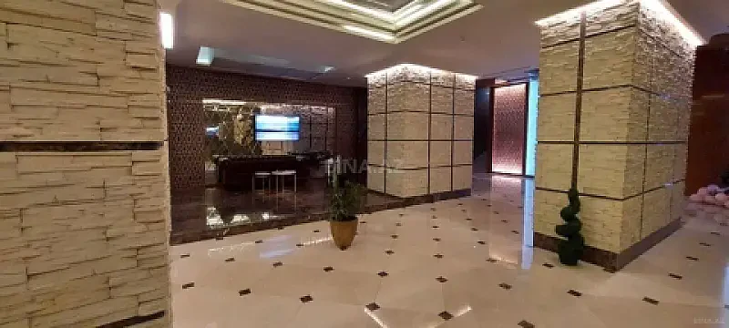 Satılır 3 otaqlı mənzil 179 m²