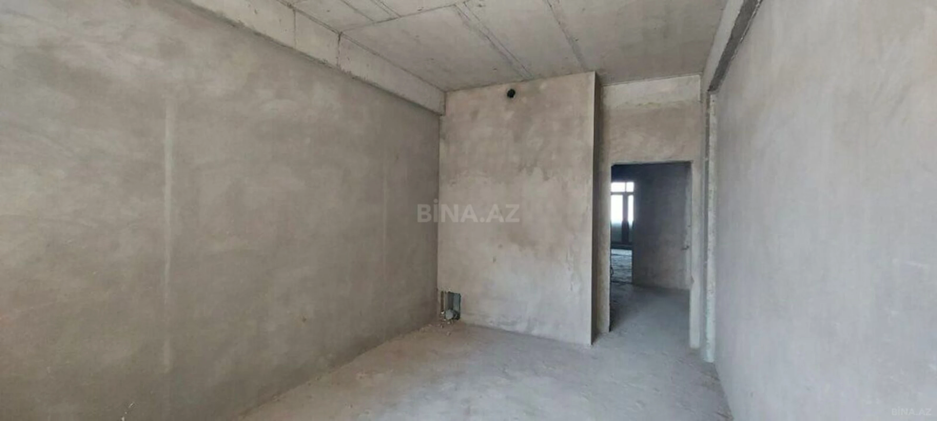 Satılır 3 otaqlı mənzil 179 m²