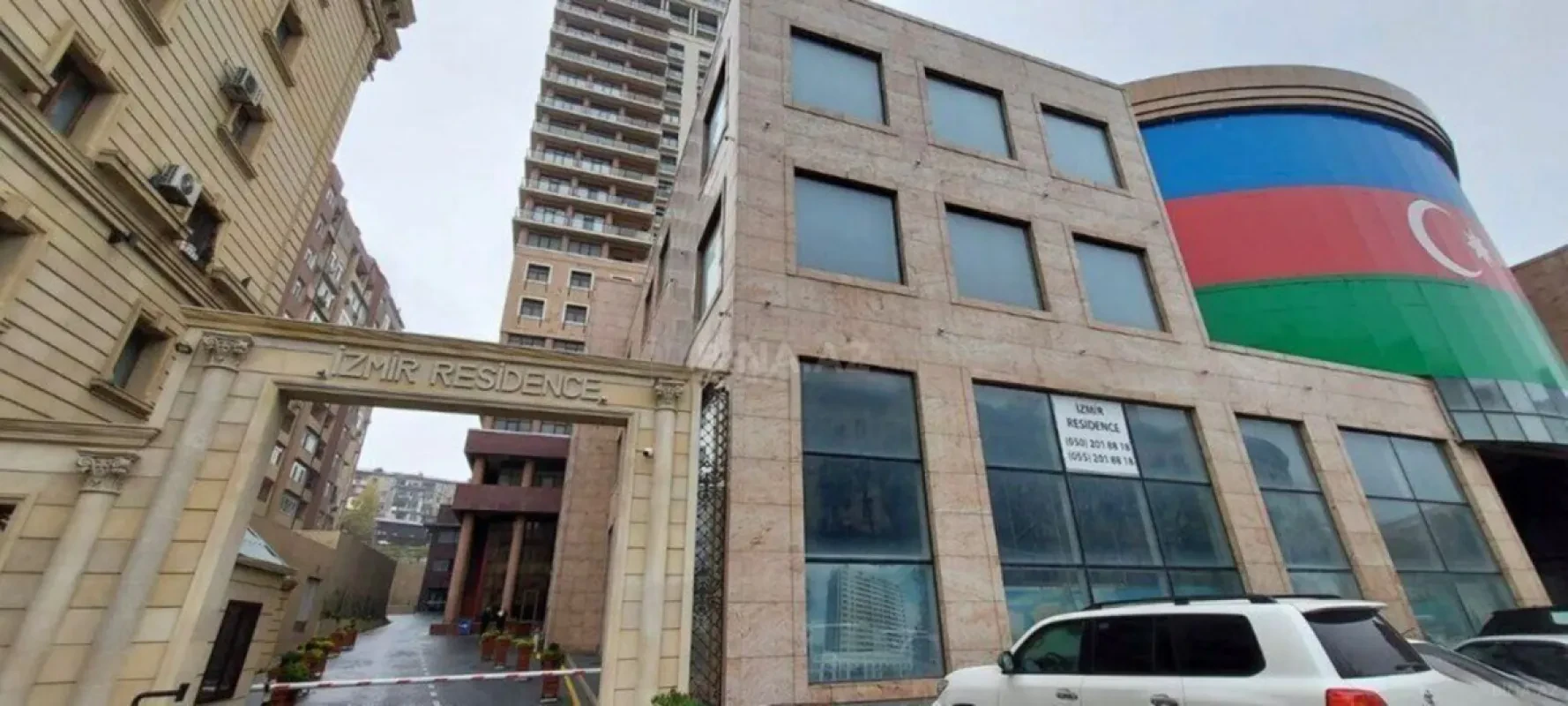 Satılır 3 otaqlı mənzil 179 m²