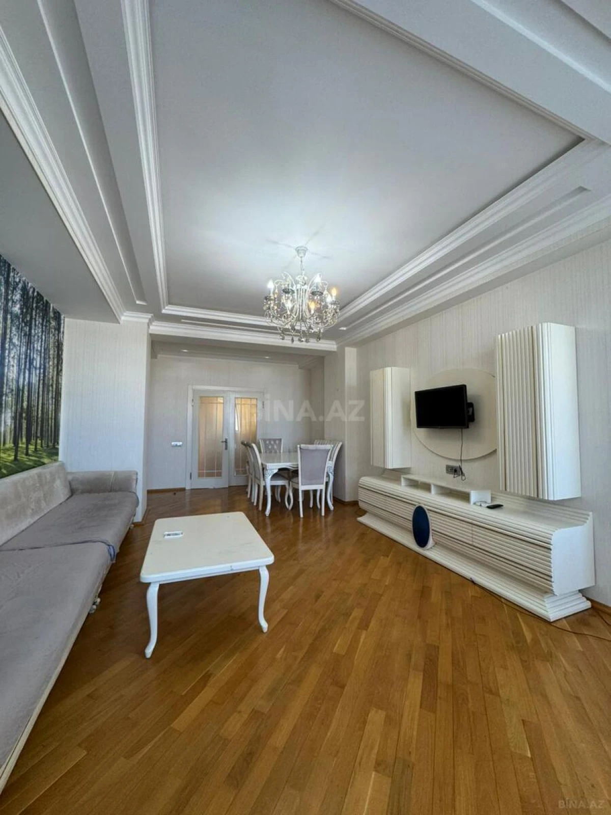 Kirayə verilir 3 otaqlı mənzil 140 m²