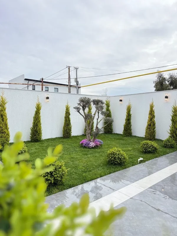 Satılır 4 otaqlı həyət evi 180 m²