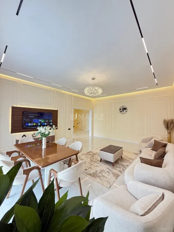 Satılır 4 otaqlı həyət evi 180 m²