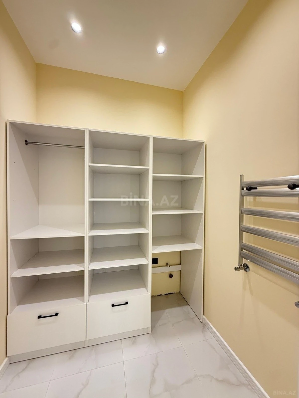 Satılır 4 otaqlı həyət evi 180 m²