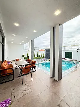 Satılır 4 otaqlı həyət evi 180 m²