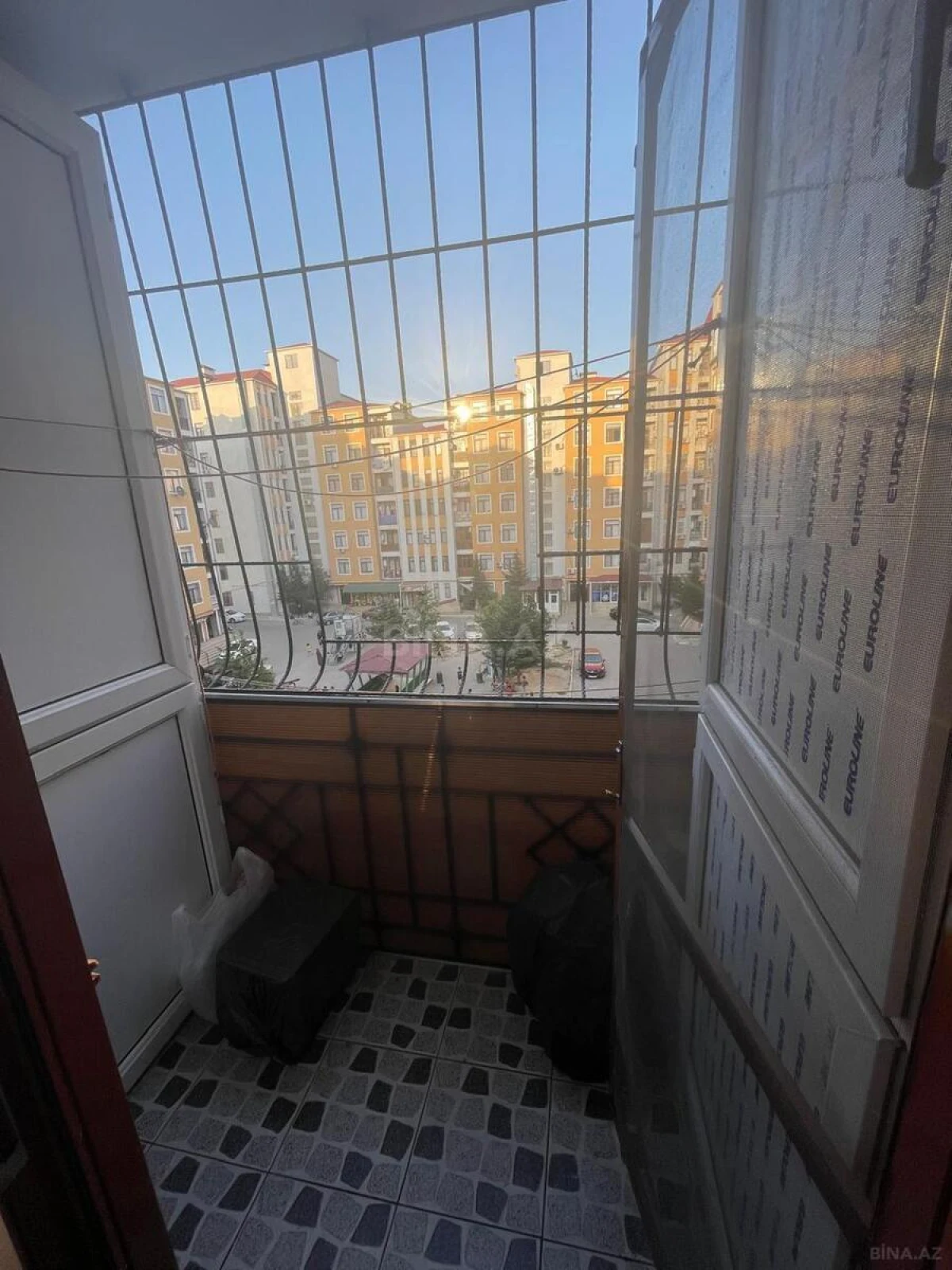 Satılır 2 otaqlı mənzil 70 m²