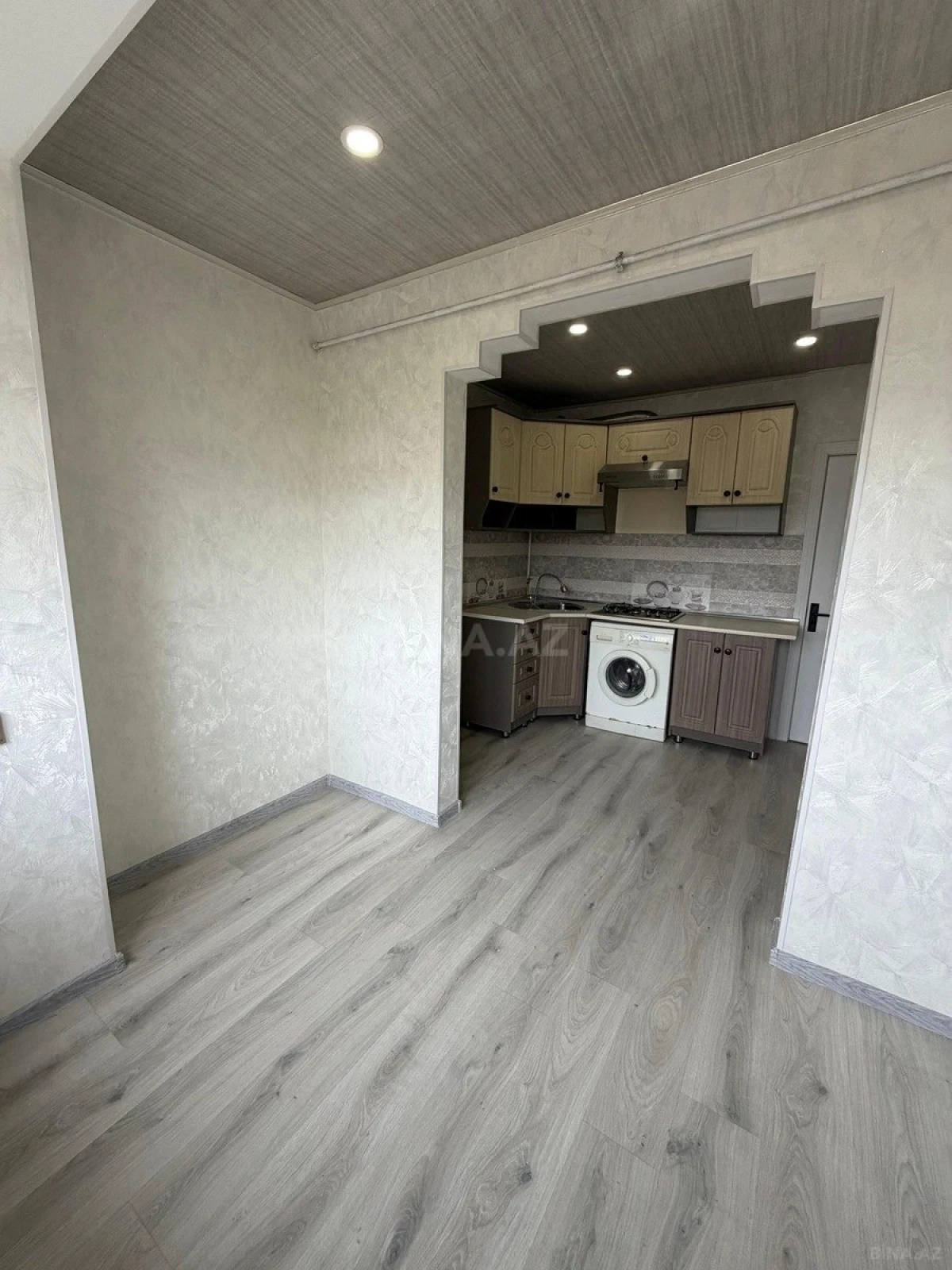 Satılır 2 otaqlı mənzil 60 m²