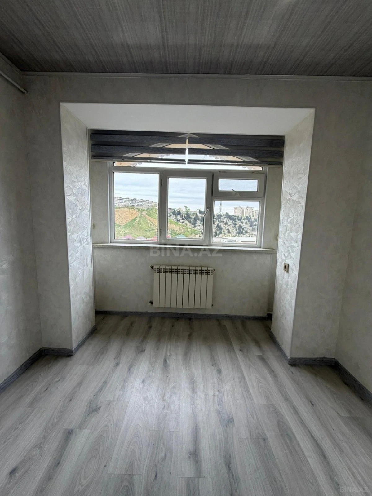 Satılır 2 otaqlı mənzil 60 m²