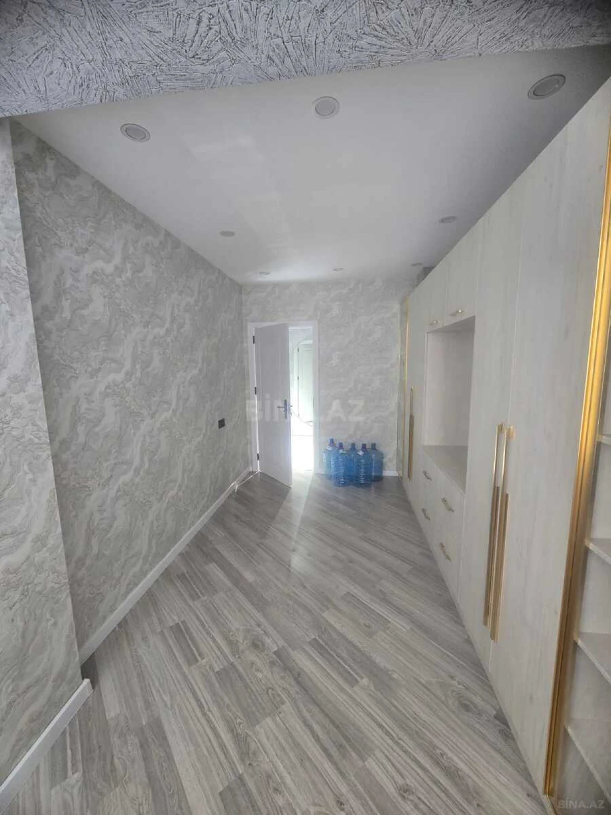 Satılır 3 otaqlı mənzil 60 m²