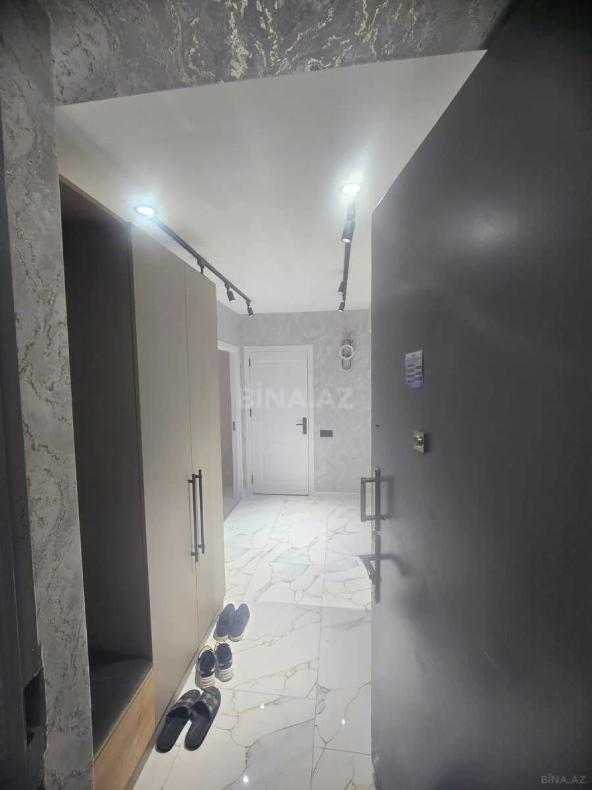 Satılır 3 otaqlı mənzil 60 m²