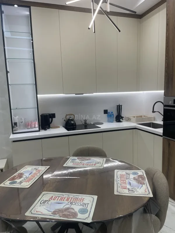 Kirayə verilir 1 otaqlı mənzil 57 m²