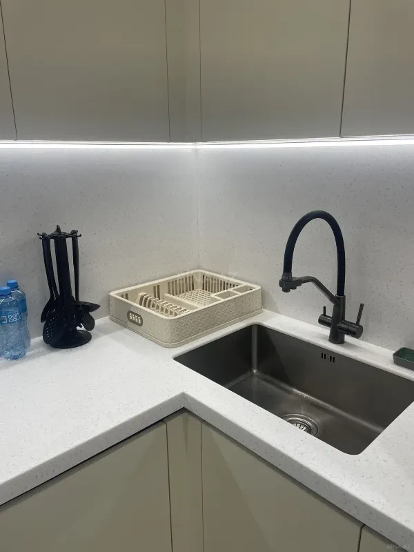 Kirayə verilir 1 otaqlı mənzil 57 m²